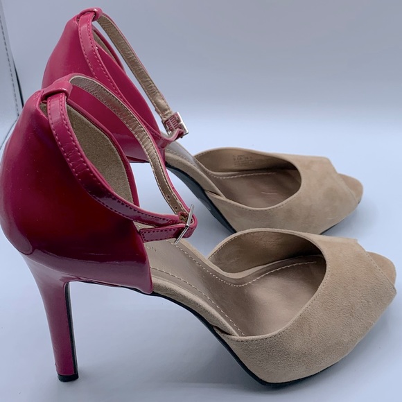 BCBG GENERATION , Pink & Tan 5” high heels, peep toe. Size 9.5 - Picture 3 of 10